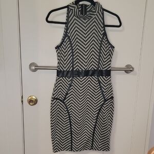Bailey Blue Black and White Chevron Mini Dress Size M